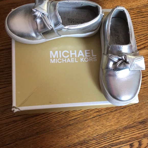 Kids Michael Kors shoes size 8 - Picture 1 of 1